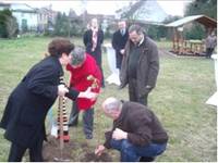 baumpflanzen_minister_klaeden1