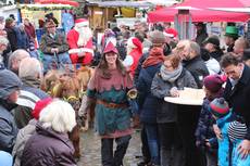 Ein gelungener 24. Klädener Adventsmarkt mit vielen schönen Momenten und mit vielen Gästen aus nah und fern, die sich auf die schönste Zeit des Jahres auf dem Klädener Adventsmarkt einstimmten.