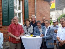 Minister für Landesentwicklung und Verkehr des Landes Sachsen-Anhalt, Thomas Webel, lud zur feierlichen Verkehrsfreigabe mit dem obligatorischen Scherenschnitt der L13, Ortsdurchfahrt Meßdorf am 27. Juni 2016 ein Minister für Landesentwicklung und Verkehr des Landes Sachsen-Anhalt, Thomas Webel, lud zur feierlichen Verkehrsfreigabe mit dem obligatorischen Scherenschnitt der L13, Ortsdurchfahrt Meßdorf am 27. Juni 2016 ein