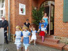 Minister für Landesentwicklung und Verkehr des Landes Sachsen-Anhalt, Thomas Webel, lud zur feierlichen Verkehrsfreigabe mit dem obligatorischen Scherenschnitt der L13, Ortsdurchfahrt Meßdorf am 27. Juni 2016 ein Minister für Landesentwicklung und Verkehr des Landes Sachsen-Anhalt, Thomas Webel, lud zur feierlichen Verkehrsfreigabe mit dem obligatorischen Scherenschnitt der L13, Ortsdurchfahrt Meßdorf am 27. Juni 2016 ein