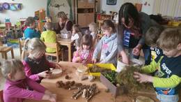 Umweltgartenmobil (UBIMO) machte Station in zwei Kitas der Einheitsgemeinde Stadt Bismark Umweltgartenmobil (UBIMO) machte Station in zwei Kitas der Einheitsgemeinde Stadt Bismark