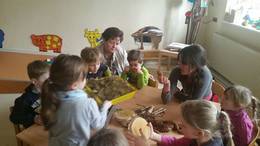 Umweltgartenmobil (UBIMO) machte Station in zwei Kitas der Einheitsgemeinde Stadt Bismark Umweltgartenmobil (UBIMO) machte Station in zwei Kitas der Einheitsgemeinde Stadt Bismark