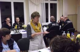 Ortsbürgermeisterin Elke Freivogel stellte ihren Amtskollegen die Ortschaft Könnigde näher vor.