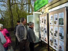 Tolle Saisoneröffnung am Naturlehrweg  bei wunderschönem Wetter, großartiger Beteiligung und dem grünen Tisch auf dem Weg durch die Altmark, mit Programm der Kita Villa Kunterbunt Hohenwulsch, den Jagdhornbläsern Stendal-Staffelde und der Ausstellung 20 Jahre Natur- und Heimatverein Bismark-Kläden