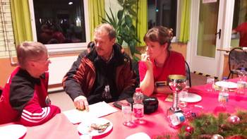 Blaue Herzen bei an Nachwuchskegler und Kinder vom Haus Silberberg Blaue Herzen bei an Nachwuchskegler und Kinder vom Haus Silberberg