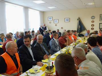 Minister für Landesentwicklung und Verkehr des Landes Sachsen-Anhalt, Thomas Webel, lud zur feierlichen Verkehrsfreigabe mit dem obligatorischen Scherenschnitt der L13, Ortsdurchfahrt Meßdorf am 27. Juni 2016 ein Minister für Landesentwicklung und Verkehr des Landes Sachsen-Anhalt, Thomas Webel, lud zur feierlichen Verkehrsfreigabe mit dem obligatorischen Scherenschnitt der L13, Ortsdurchfahrt Meßdorf am 27. Juni 2016 ein