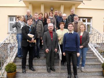 Mitglieder und assoziierte Mitglieder des Vorstandes der LAG Mittlere Altmark bei ihrer Tagung in der Villa Piel in Meßdorf