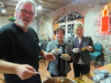 Möbelland Gardelegen sponsert 60 Suppentassen für Alten Schafstall Kläden Möbelland Gardelegen sponsert 60 Suppentassen für Alten Schafstall Kläden