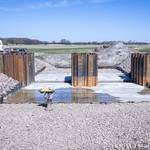 Die Spundwände zeigen schon, in welcher Dimension das neue Wehr entsteht.