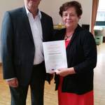 Die LAG Mittlere Altmark hat für den Zeitraum 2014 2020 eine Lokale Entwicklungsstrategie erarbeitet, die von der Landesregierung im Sommer 2015 bestätigt wurde.
Die Vorsitzende, Bürgermeisterin Verena Schlüsselburg, nahm diese aus den Händen d