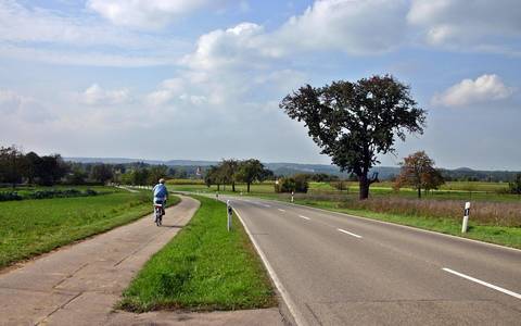 Bekanntmachung des LVwA straßenbegleitender Radweg bekanntmachung des lvwa stra enbegleitender radweg