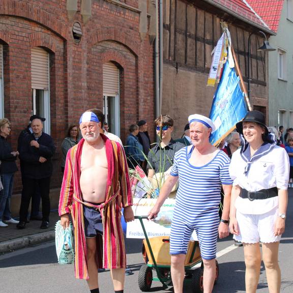 Impressionen vom Sonntag: Festumzug und Staffelstabübergabe IMG 0673