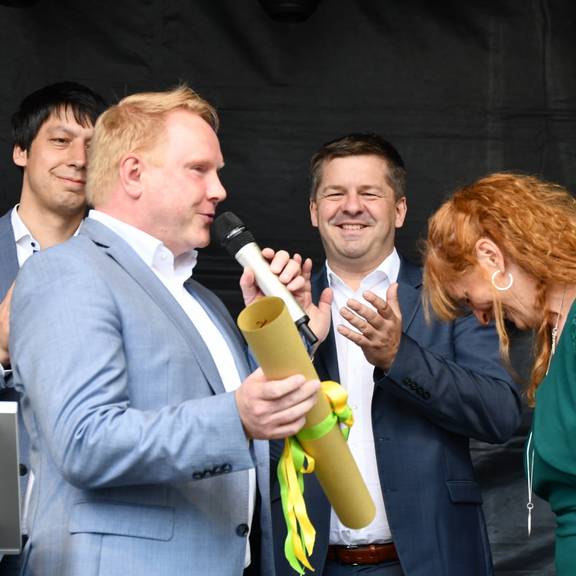 Impressionen vom Sonntag: Festumzug und Staffelstabübergabe JPG 2377