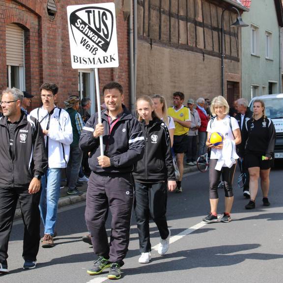 Impressionen vom Sonntag: Festumzug und Staffelstabübergabe IMG 0681