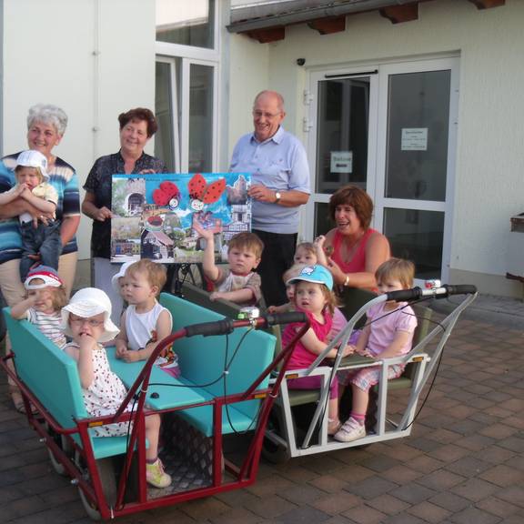 Die Kids der Bismarker Kindergrippe Sonnenkäfer präsentierten mit einer Collage ihren Blick auf die Stadt.