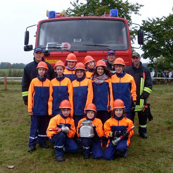 Die Mädchen-Mannschaft der Ortsfeuerwehr Kläden