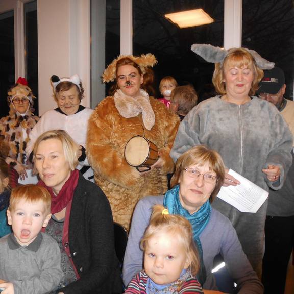 Verein Kinderwünsche-Kinderträume Kläden lud zur Weihnachtsfeier in das Haus Wohnen für Generationen ein