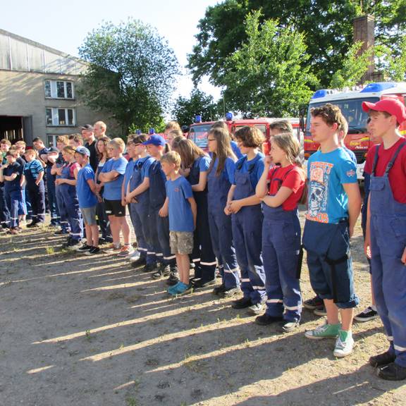 Berufsfeuerwehrtag für die Jugendfeuerwehren der Einheitsgemeinde Bismark in Beesewege, Steinfeld und Meßdorf