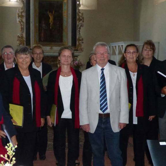 Ein schöner Chornachmittag in der Garlipper Kirche Sommerkonzert des Johns Traditionschores aus Stendal