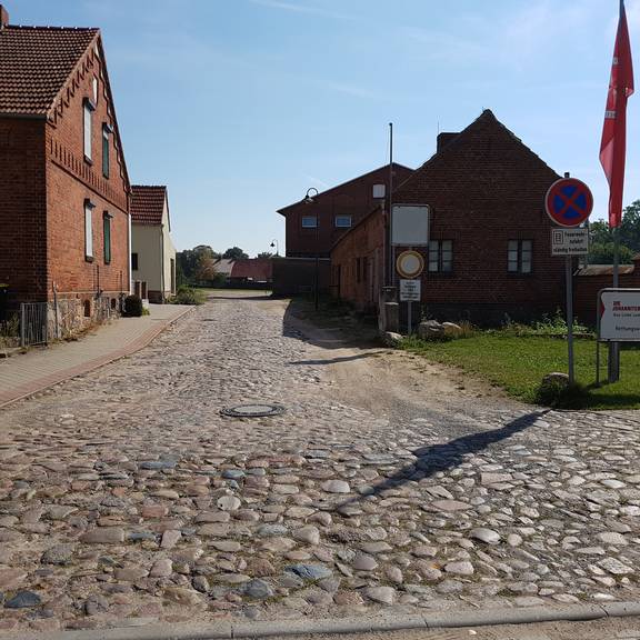 Kläden, Zuwendungsbescheid für die Neugestaltung der Zufahrt zur Feuerwehr und Rettungswache